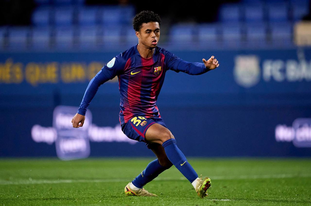 Barcelona złożyła propozycję synowi legendy. Negocjacje trwają