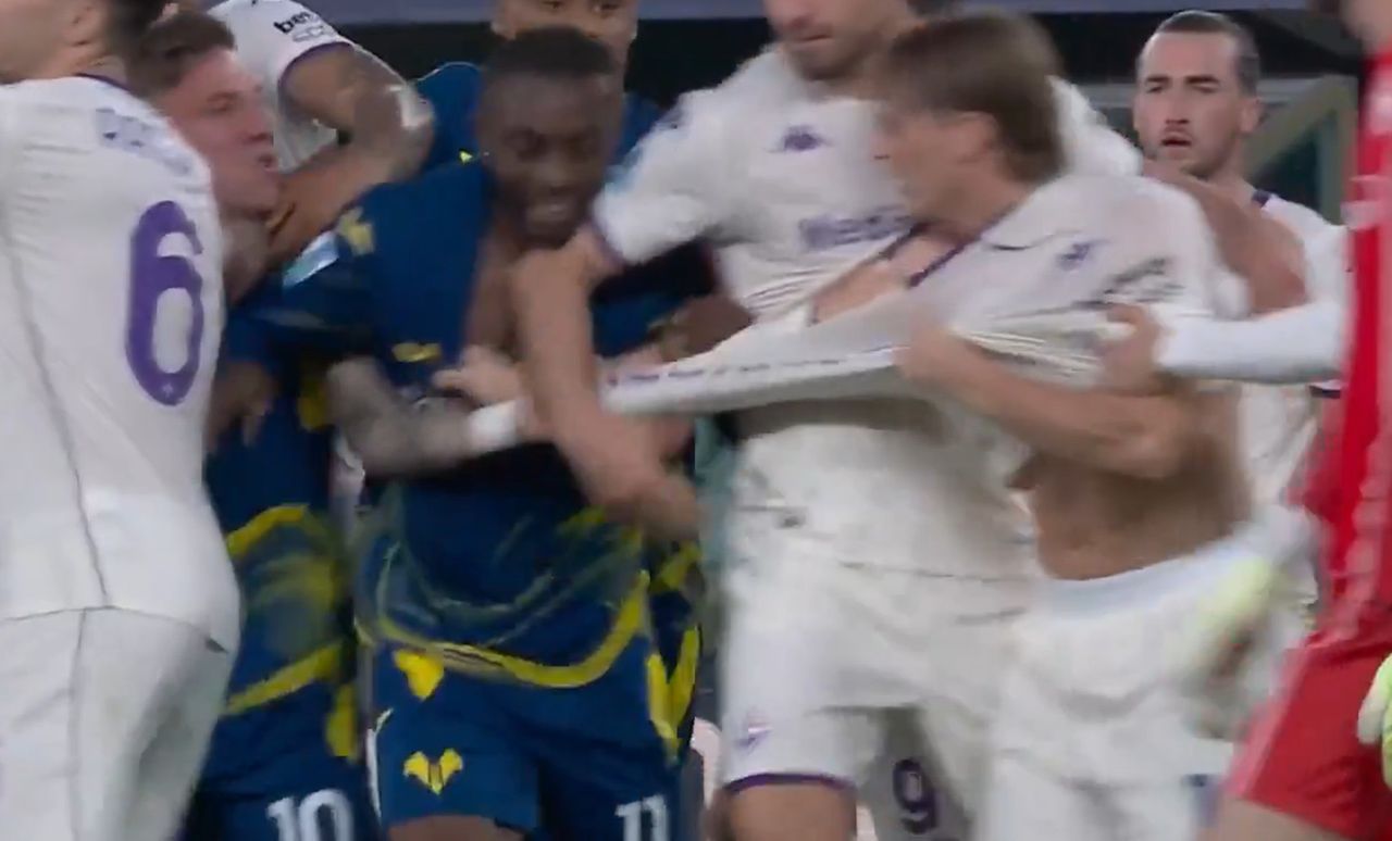 Sceny w meczu! Doszło do awantury i sędzia pokazał kartki [WIDEO]