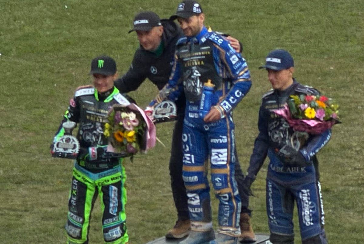 Żużel. Pożegnanie Walaska w cieniu karamboli. Zmarzlik nie miał sobie równych