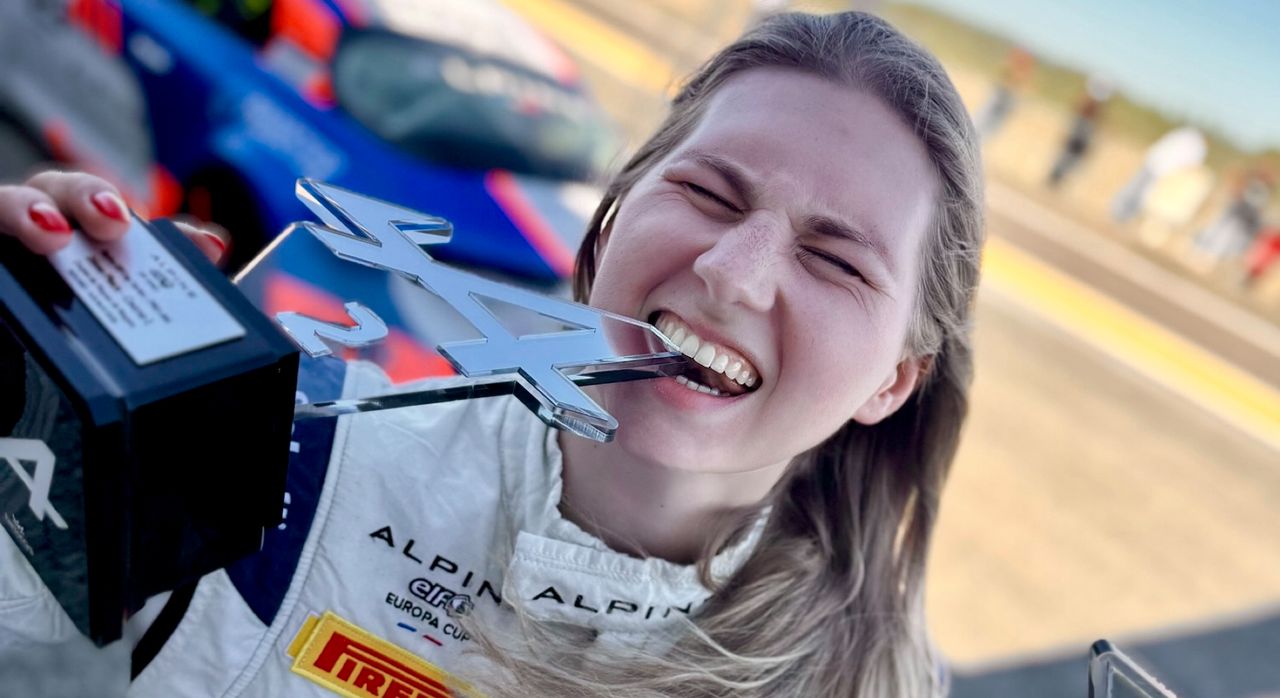 Świetny powrót Polki za kierownicę. Dwa podia we Francji