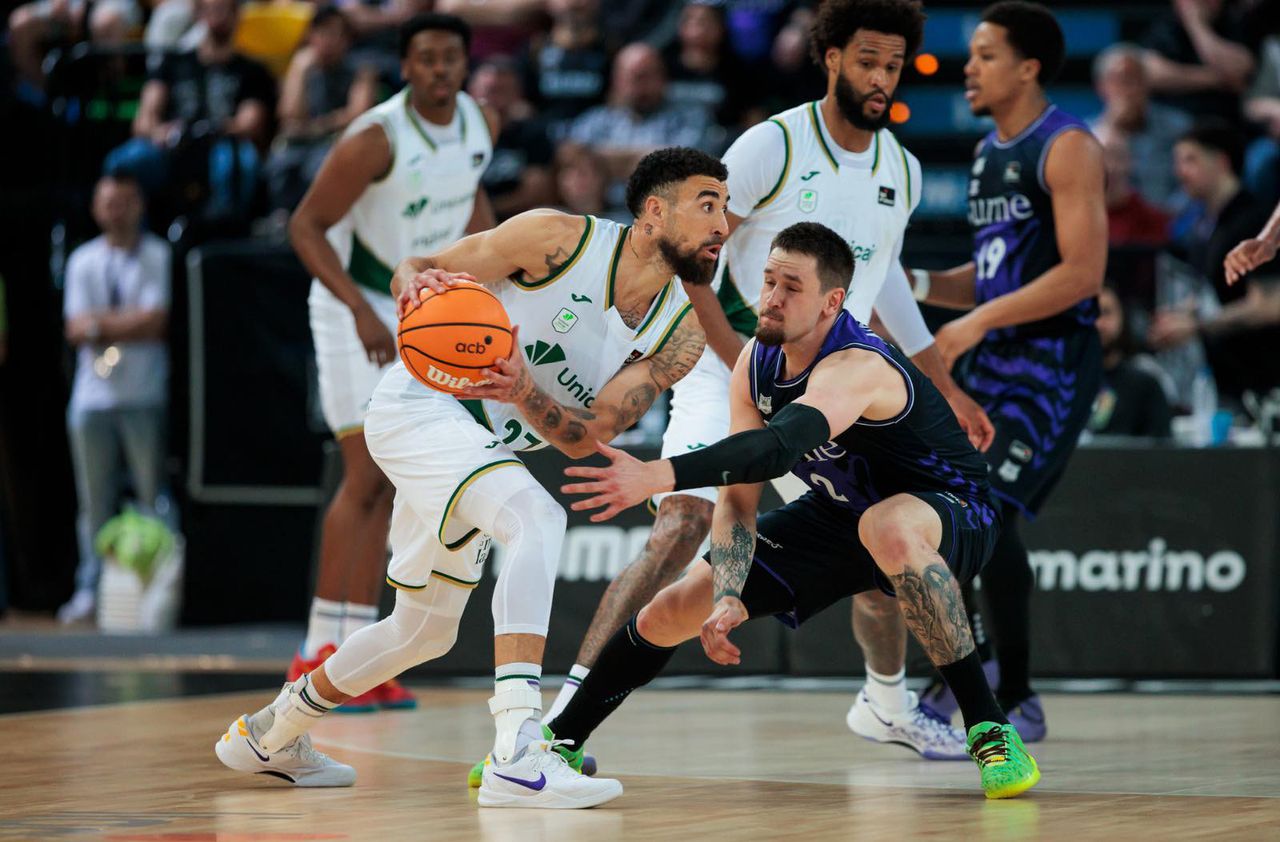 Unicaja – Valencia koszykarskim hitem weekendu w Sportklubie!