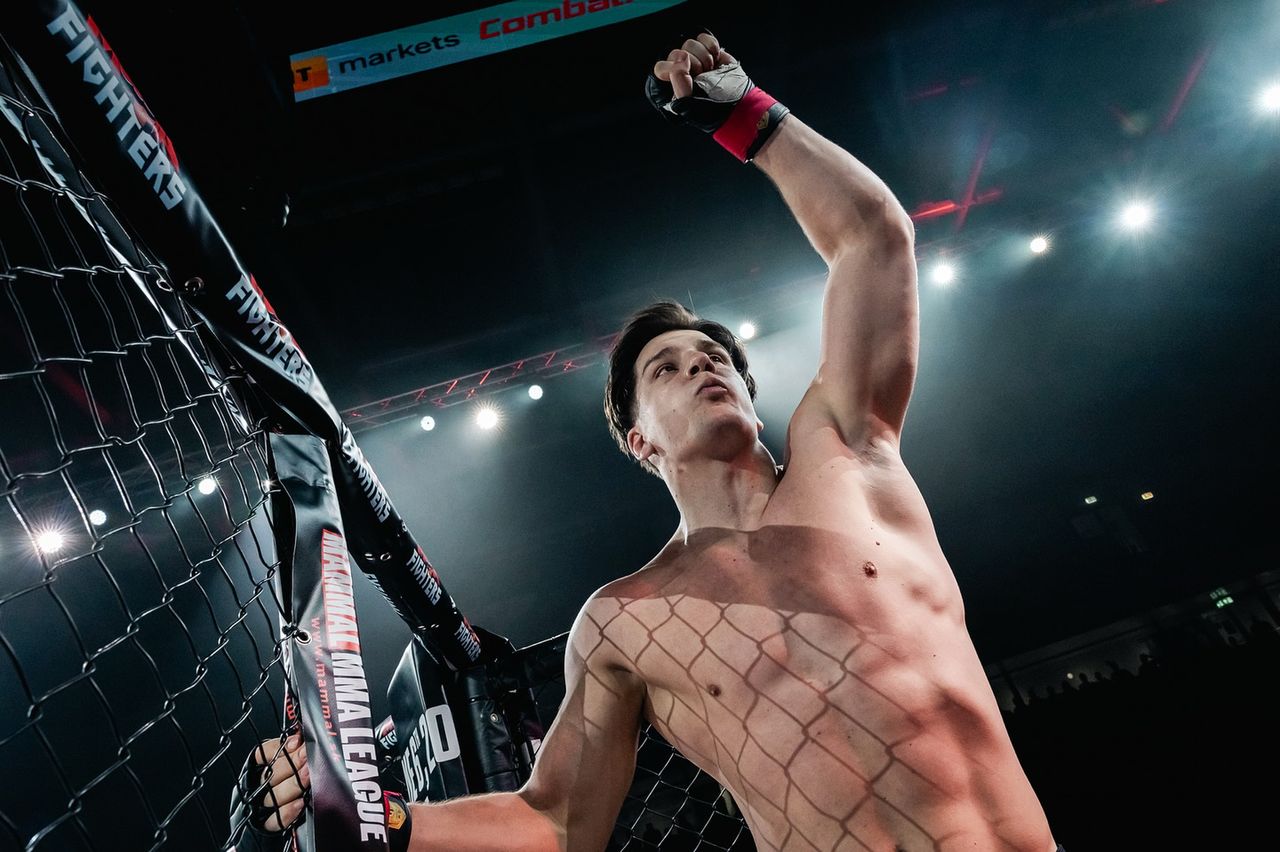 Hexagone MMA 43: pas na szali i turniej o wielkie pieniądze w Paryżu