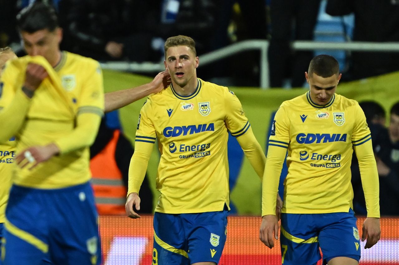 Piłkarze Arki byli przeładowani informacjami? "Chodziło o swobodę w ofensywie"