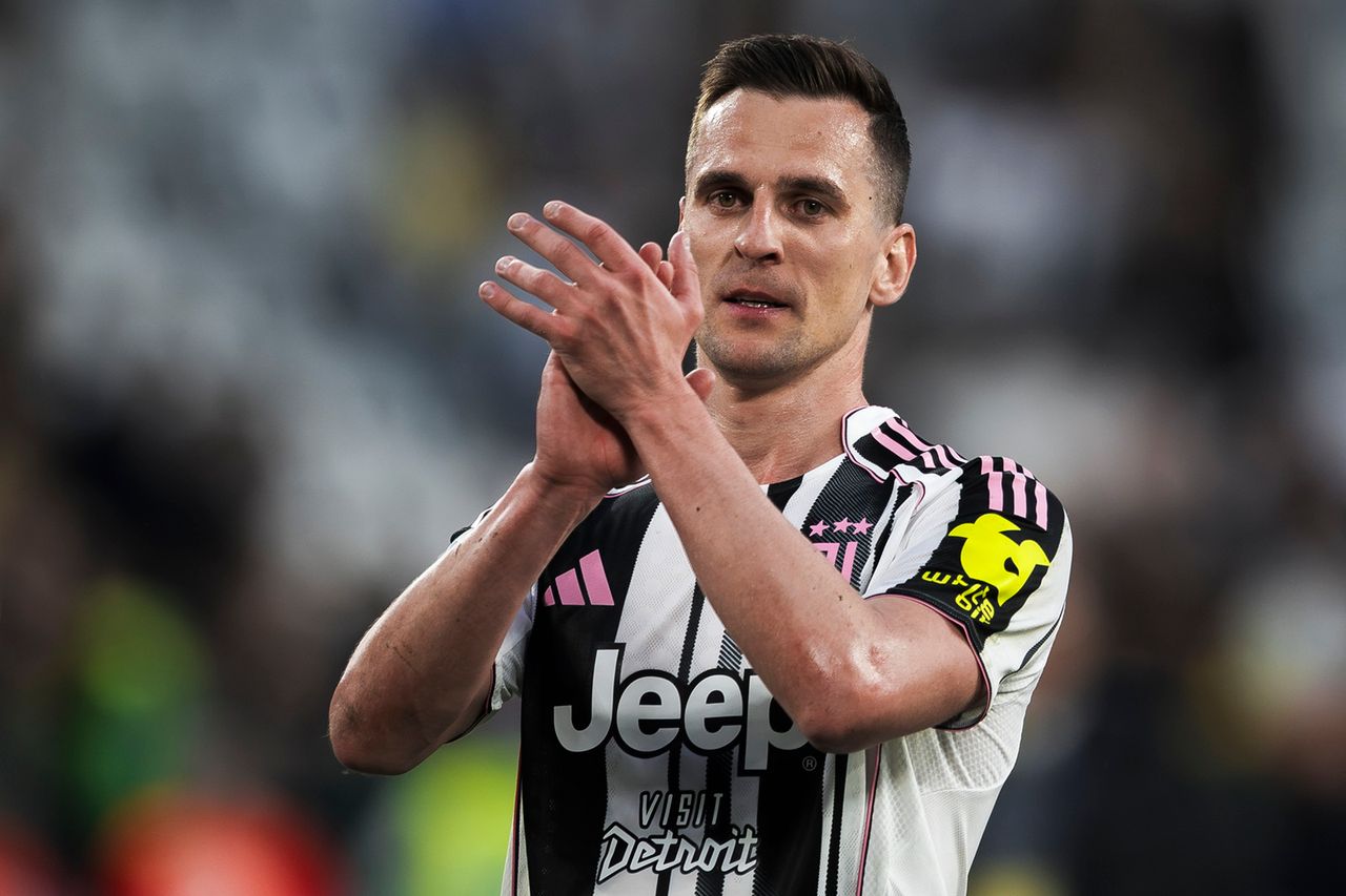 Ten klub może sięgnąć po Milika. Polak kandydatem do transferu