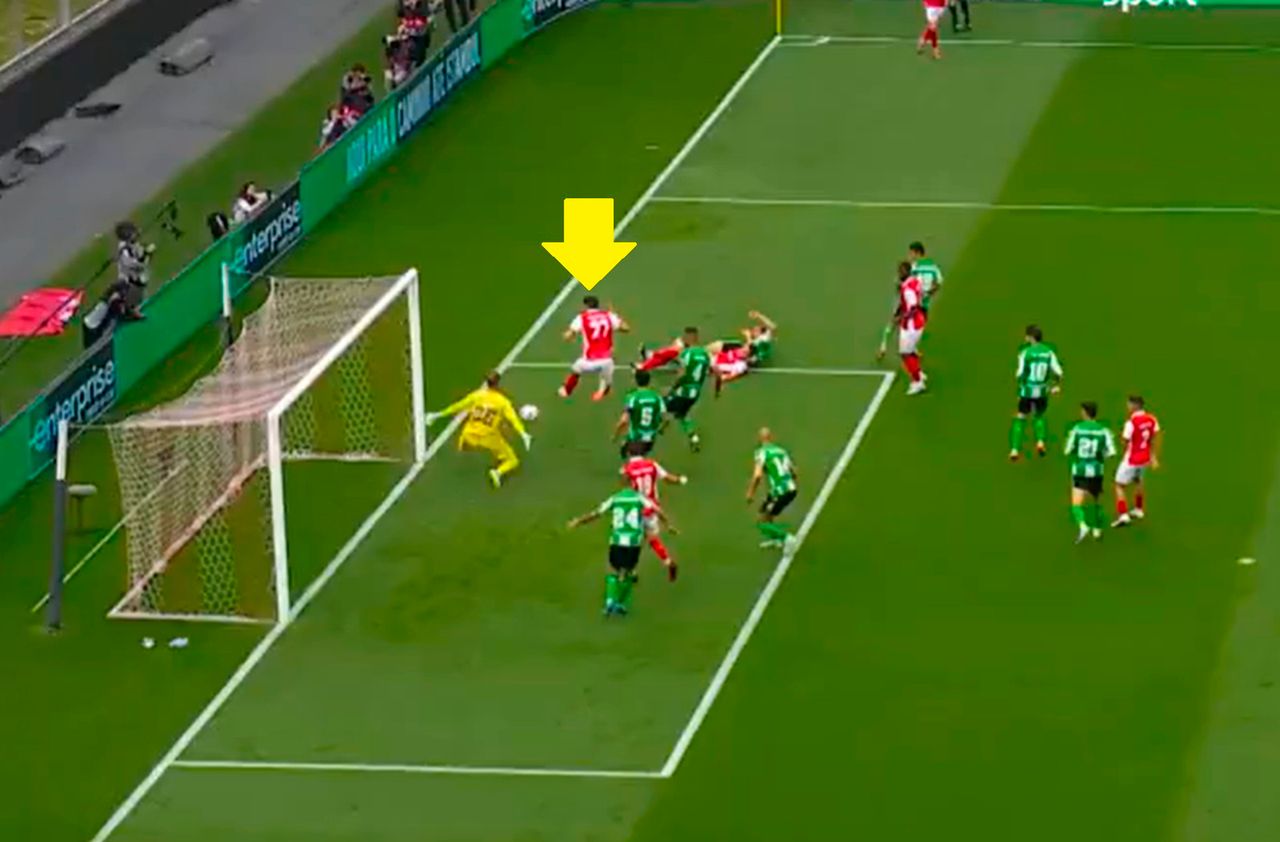 Zrobił to perfekcyjnie. Cudowny gol w Lidze Europy [WIDEO]