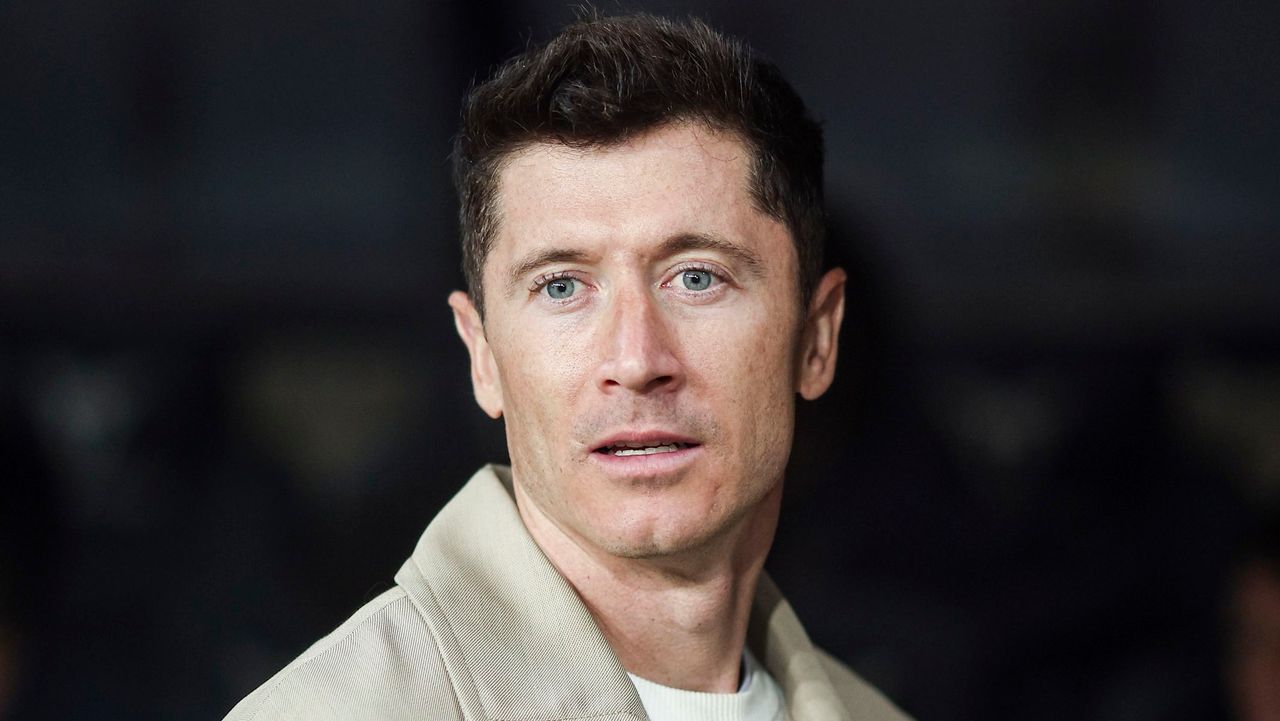 Lewandowski sprzedał udziały. Cena wyniosła 1 zł