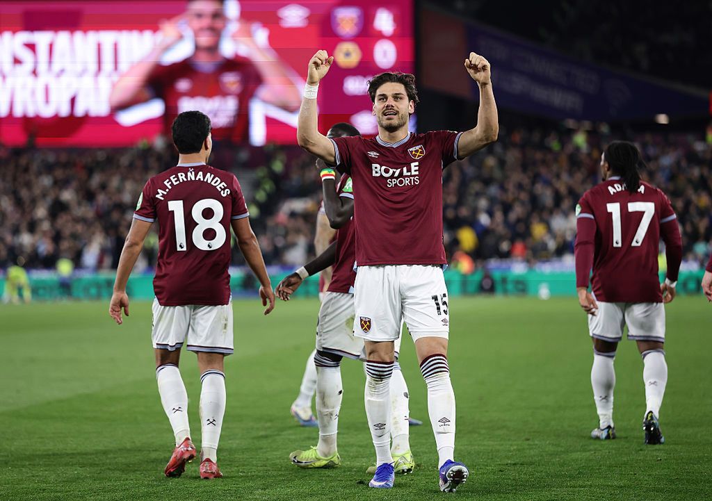 Wepchnęli Tottenham Hotspur na miejsce spadkowe w Premier League