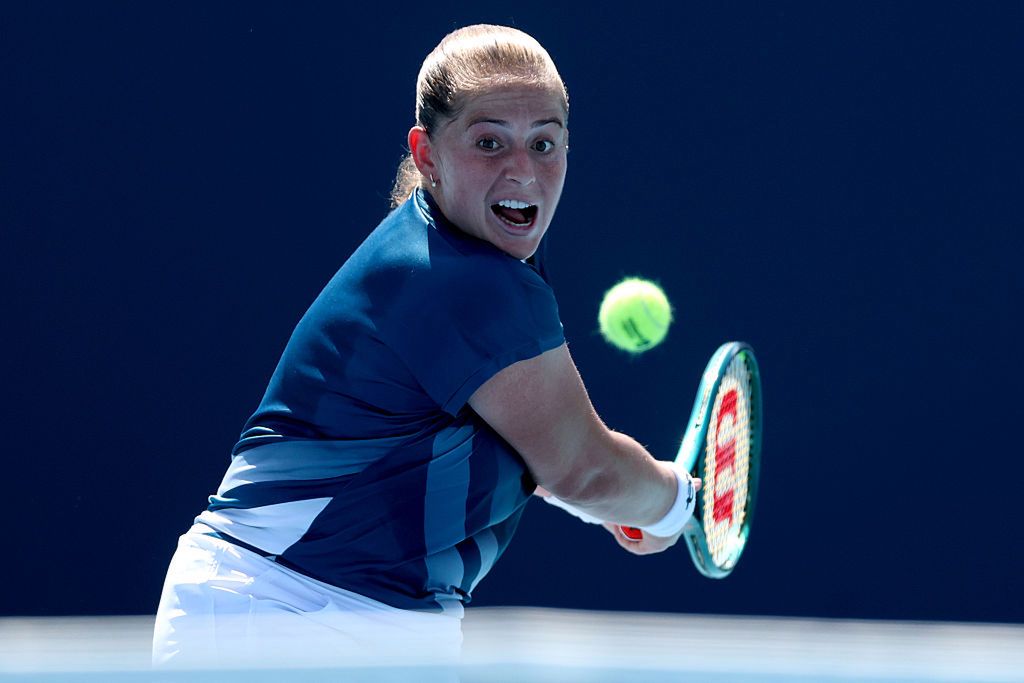 Niespodzianka. Jelena Ostapenko za burtą