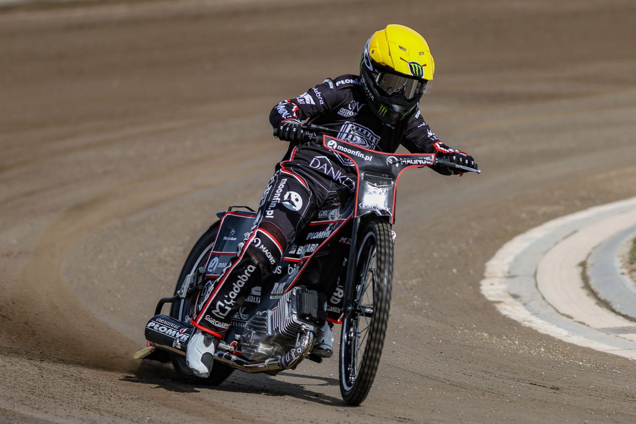Żużel. Znakomity mecz byłych mistrzów świata w Szwecji. Łaguta i Woffinden zapewnili zwycięstwo