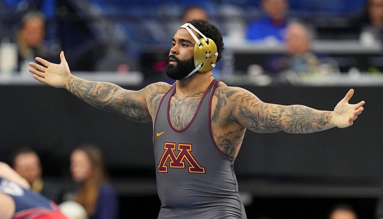 Mistrz olimpijski zawalczy w UFC