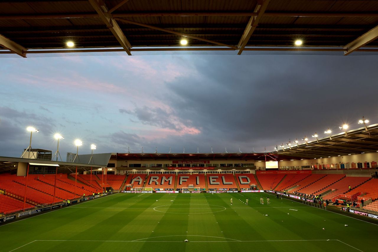 Tragedia w czasie meczu. Kibic zmarł na trybunach