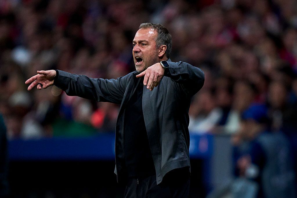 Flick nie chciał rozmawiać o sędziach. "Zasłużyliśmy na awans"