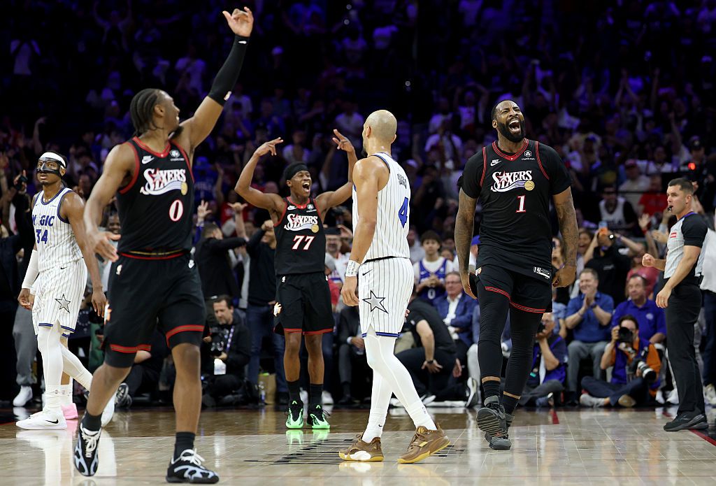 Grali bez swojej gwiazdy, zapewnili sobie udział w fazie play-off