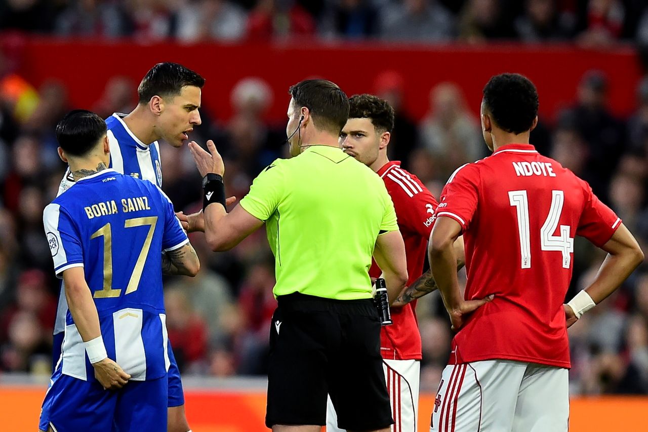 Jan Bednarek narozrabiał w Lidze Europy. Postrzelali w innych parach