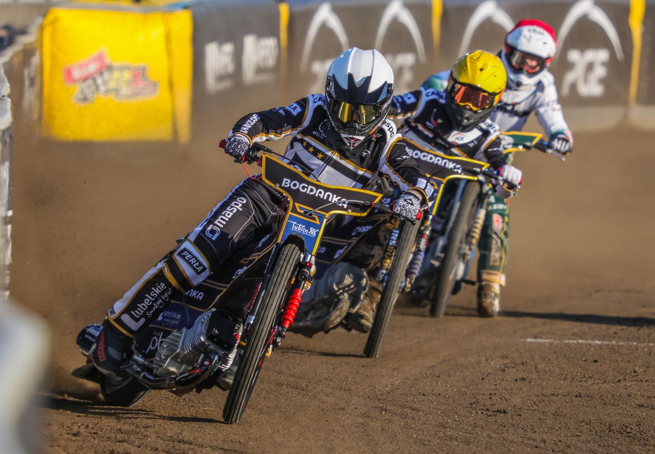 Żużel. Te dwie formacje prezentują się znakomicie. Na przeciwnym biegunie są dwie inne