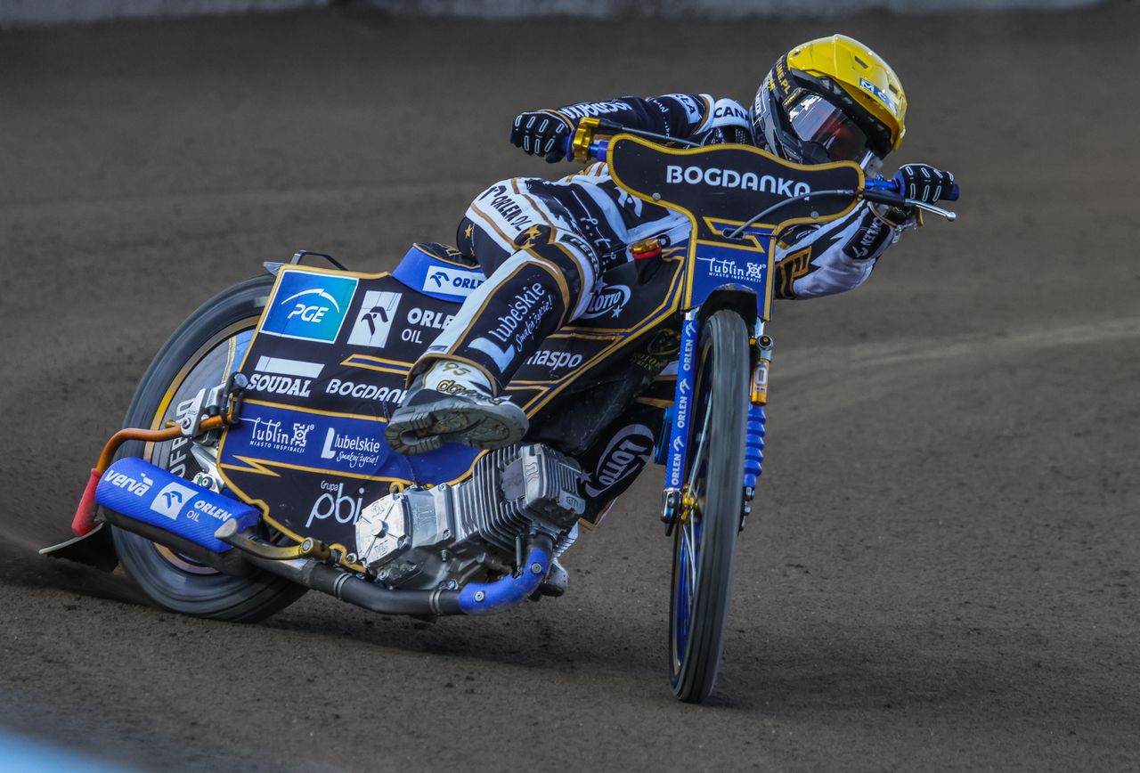 Zmarzlik padł przez łańcuch. Motor wygrał, ale cień na meczu