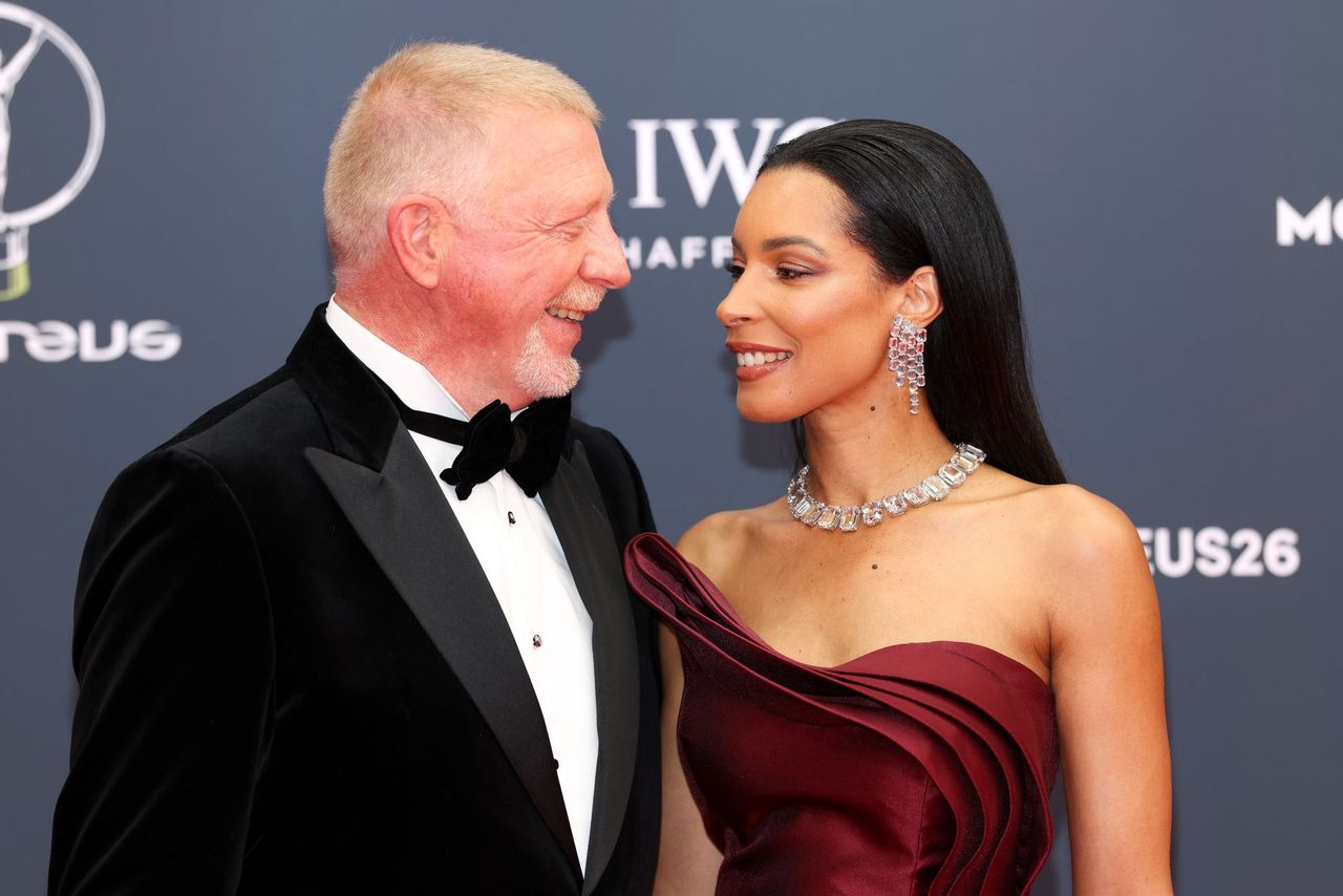 Dzielą ich 23 lata różnicy wieku. Żona legendy oczarowała na czerwonym dywanie