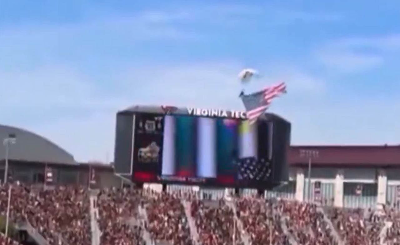 Dramatyczne sceny przed meczem. Służby od razu ruszyły do akcji