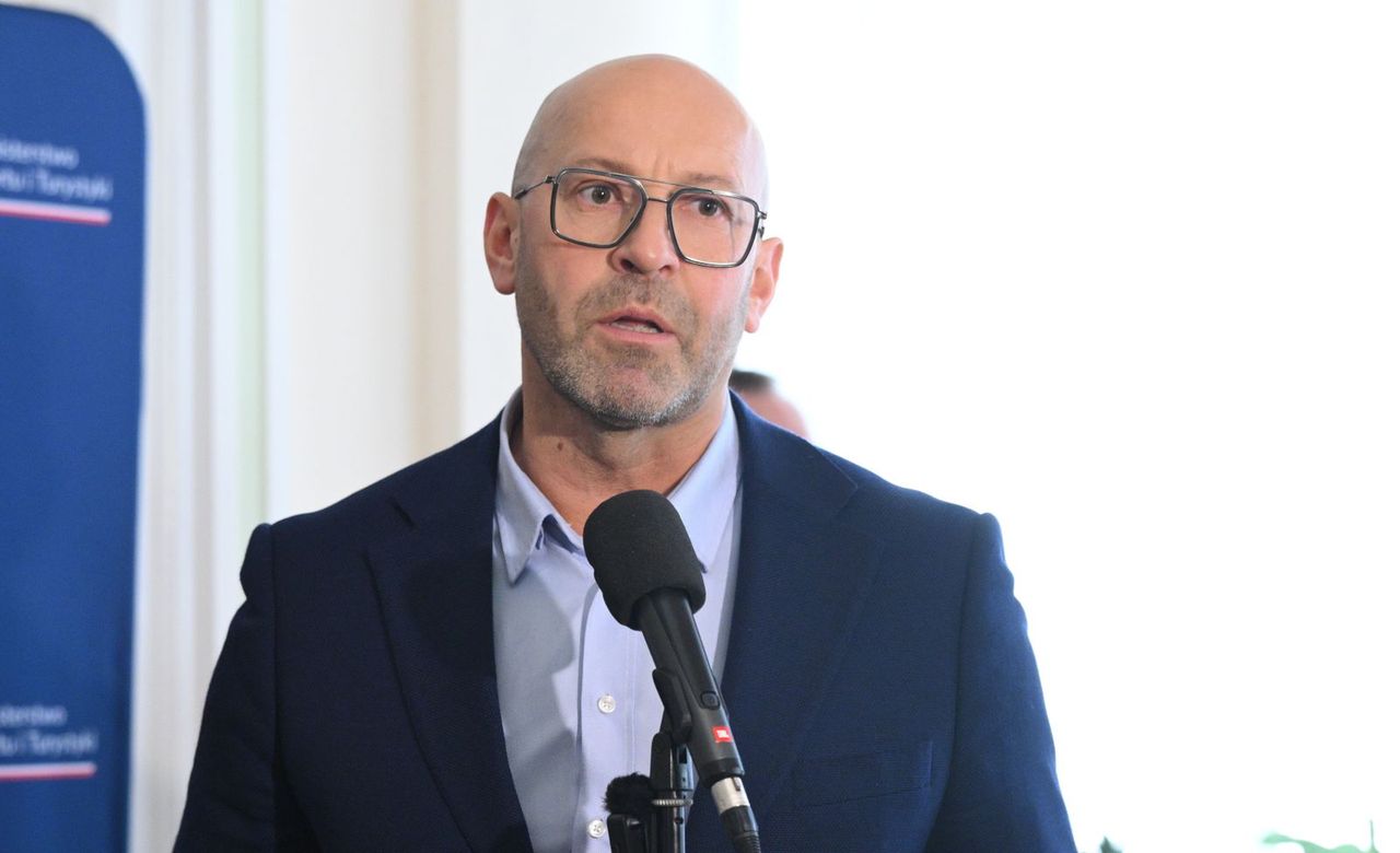 Minister sportu bez litości ws. Piesiewicza. "Gdyby miał odrobinę honoru"