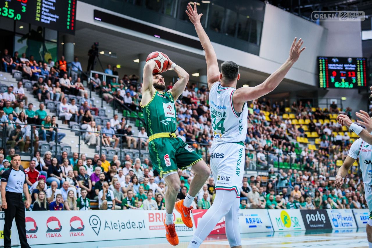 Mazurczak jak MVP: Zielona Góra pędzi do play-off