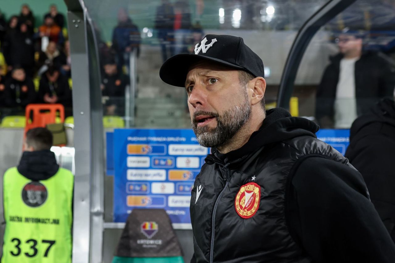 Widzew Łódź kończy erę Jovićevicia: Oficjalne rozstanie po miesiącach