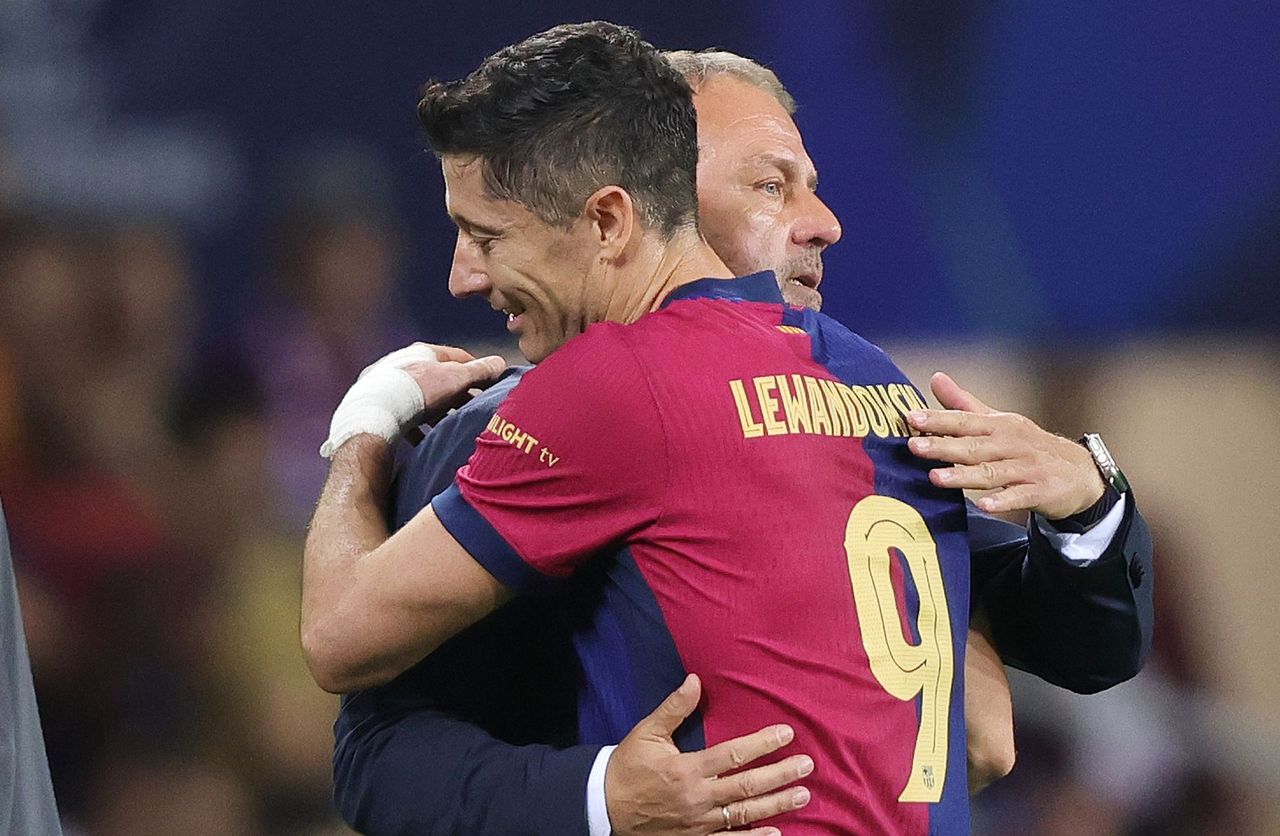 Media: Flick zmienił plany przed pożegnaniem Lewandowskiego z Camp Nou