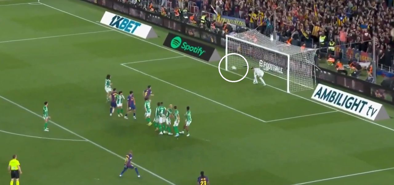 Przymierzył perfekcyjnie. Tak Barcelona objęła prowadzenie w ostatnim meczu "Lewego" na Camp Nou