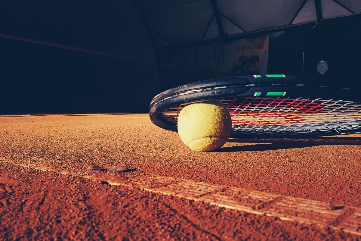 Chwalińska gra o półfinał Roland Garros: bonusy i freebety 333 + 660 PLN za awans!