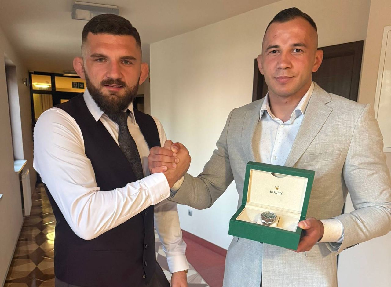 Obiecał zawodnikowi KSW luksusowy zegarek. Dotrzymał słowa