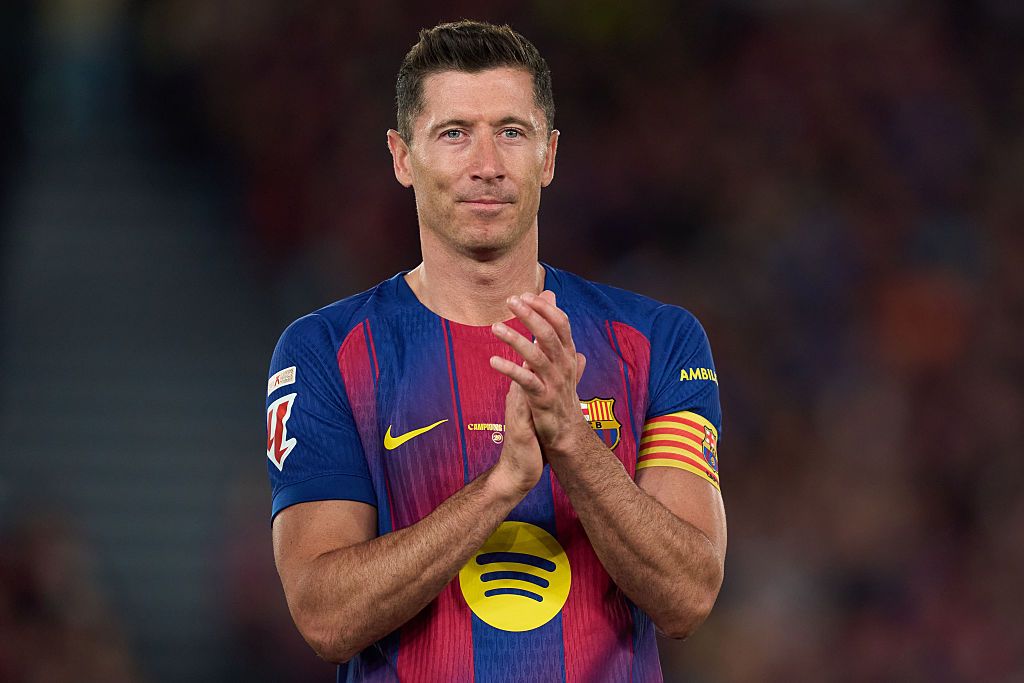Trener potwierdził rozmowy z Lewandowskim. To tam będzie grać?