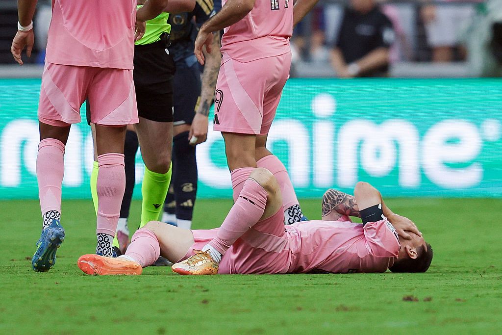Messi z bólem nogi: Co oznacza wstępna diagnoza?