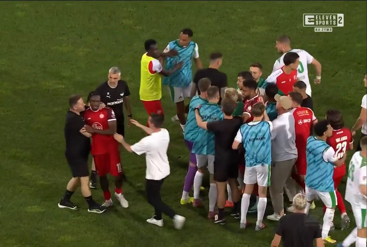 Dramat na murawie! Fuerth wywalczył awans, ale po meczu zapanował chaos