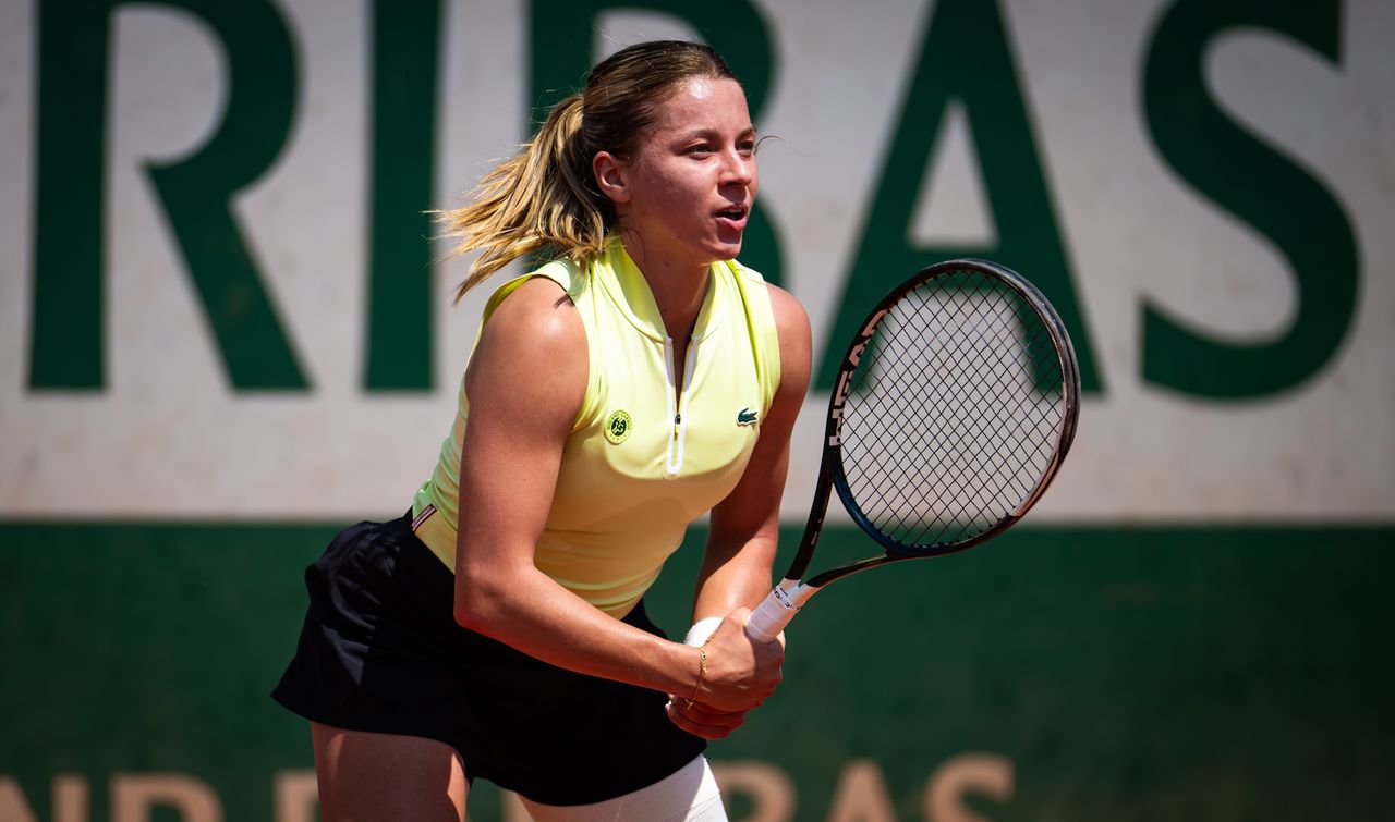 Polska rewelacja zagra o ćwierćfinał. Oto plan na poniedziałek w Roland Garros