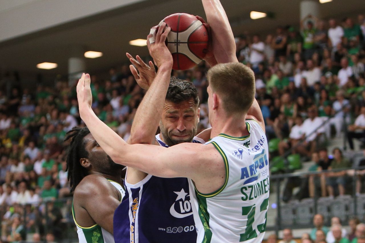 Ostatni taniec legendy: Adam Hrycaniuk kończy karierę w Arce Gdynia