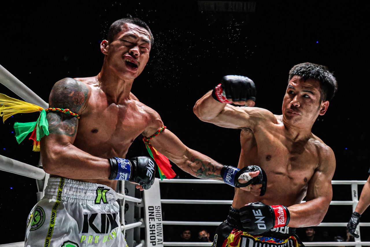 Czterokrotny mistrz świata w walce wieczoru na ONE Friday FIghts 157
