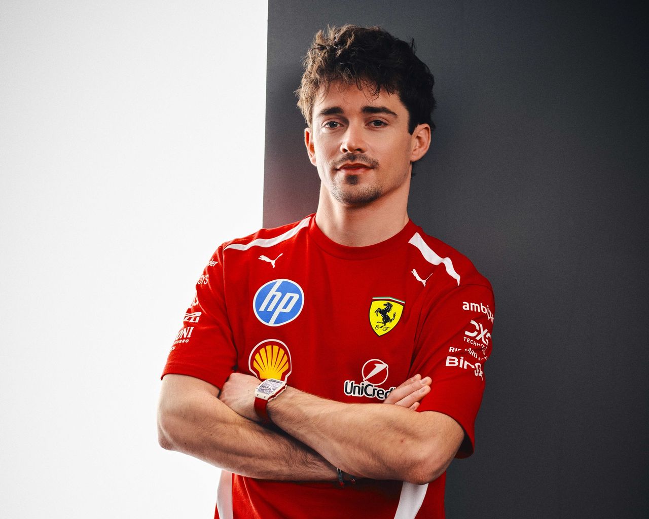 Duża podwyżka dla gwiazdy F1. Wyciekły szczegóły nowej umowy kierowcy Ferrari