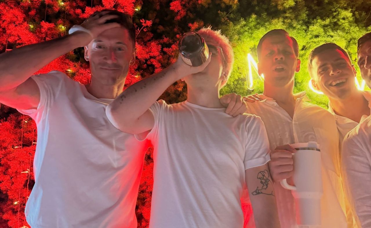 Lewandowski aż złapał się za głowę. Mata pokazał zdjęcia z imprezy u Szczęsnych