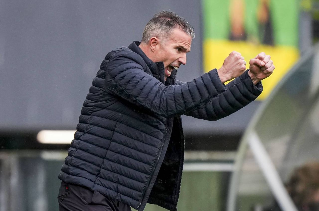 Feyenoord Rotterdam zwalnia trenera Robina van Persiego