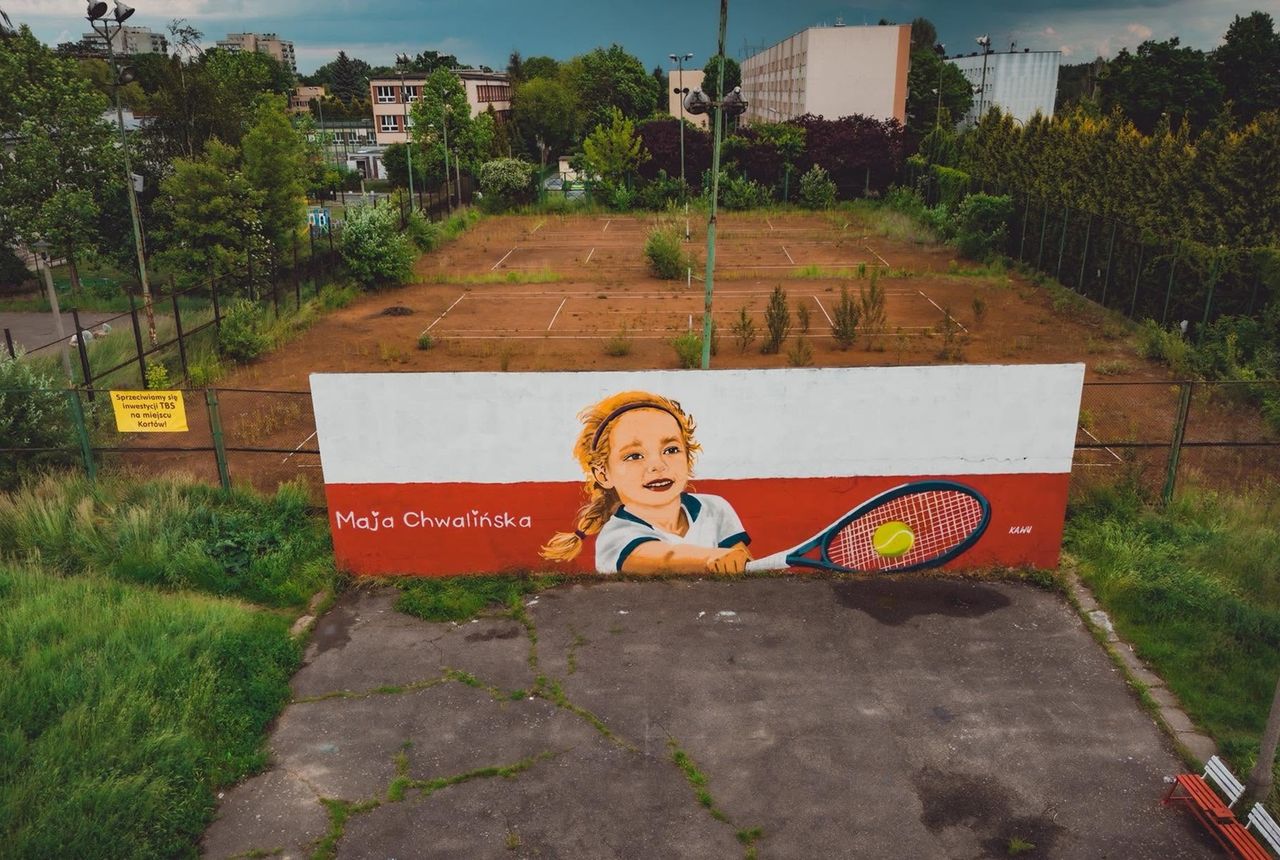 Mural dla Mai Chwalińskiej i niepokojące wieści z Dąbrowy Górniczej