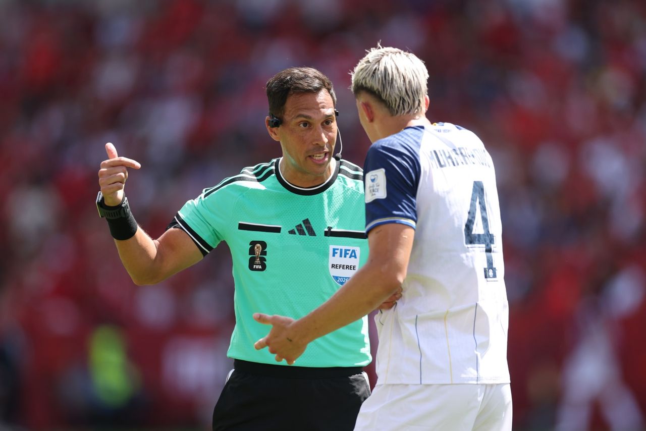 Historyczna kara na mundialu. Ten sędzia zrobił to jako pierwszy w historii