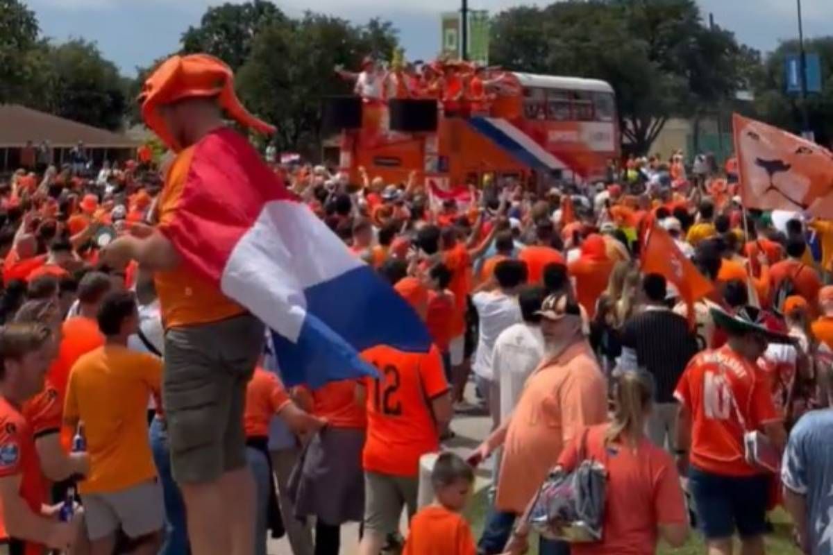 Imponujące sceny przed meczem MŚ. Potężne wsparcie dla Holendrów