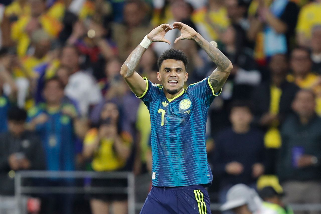 Wyrwał się ze skrajnego ubóstwa. Na mundialu jest absolutną gwiazdą
