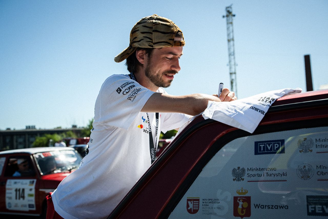 "Uciekamy od cierpienia, trudności". Jan Mela o niesieniu pomocy dzieciom
