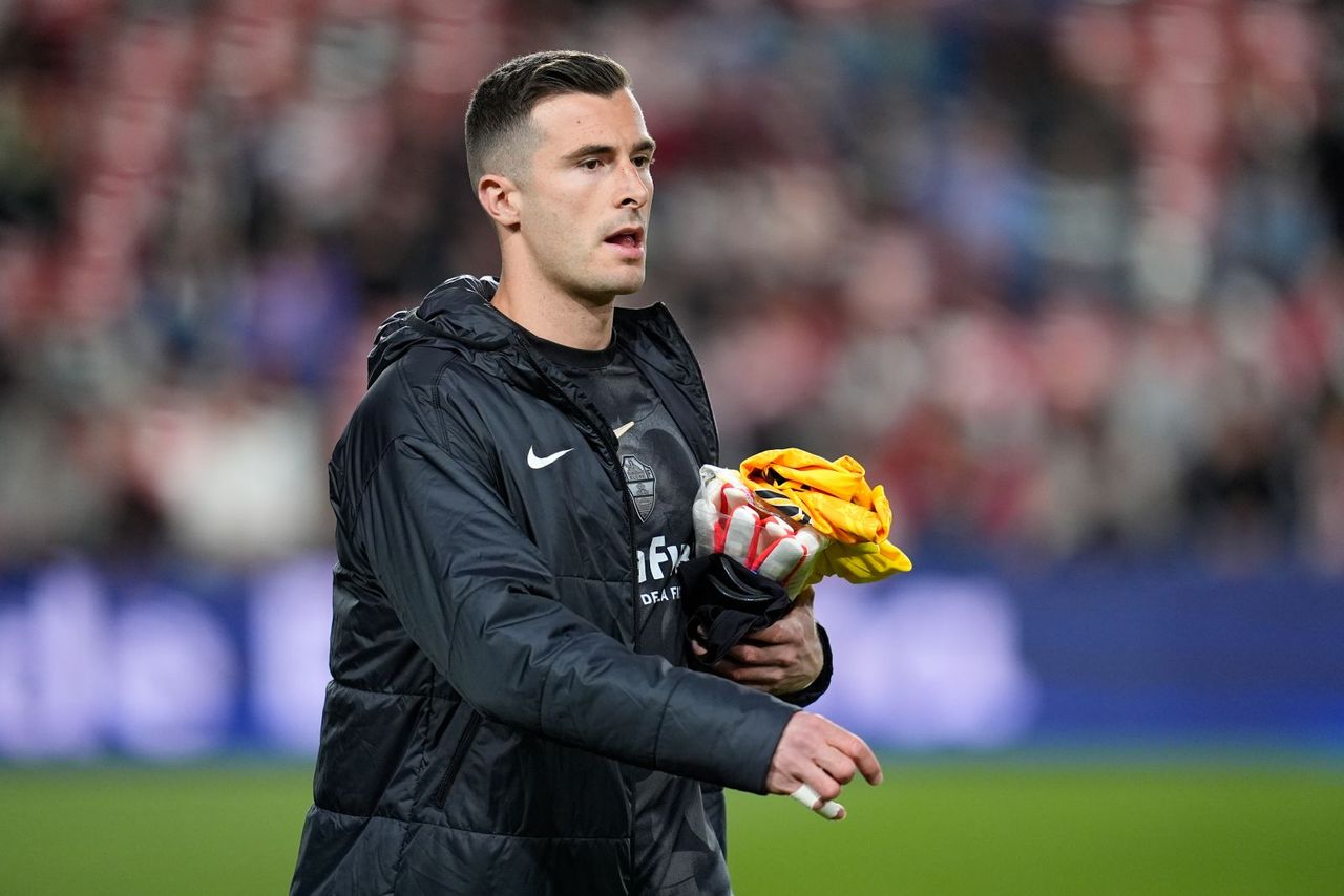 Bramkarz FC Barcelony na wylocie? Oferty z Grecji i Holandii!
