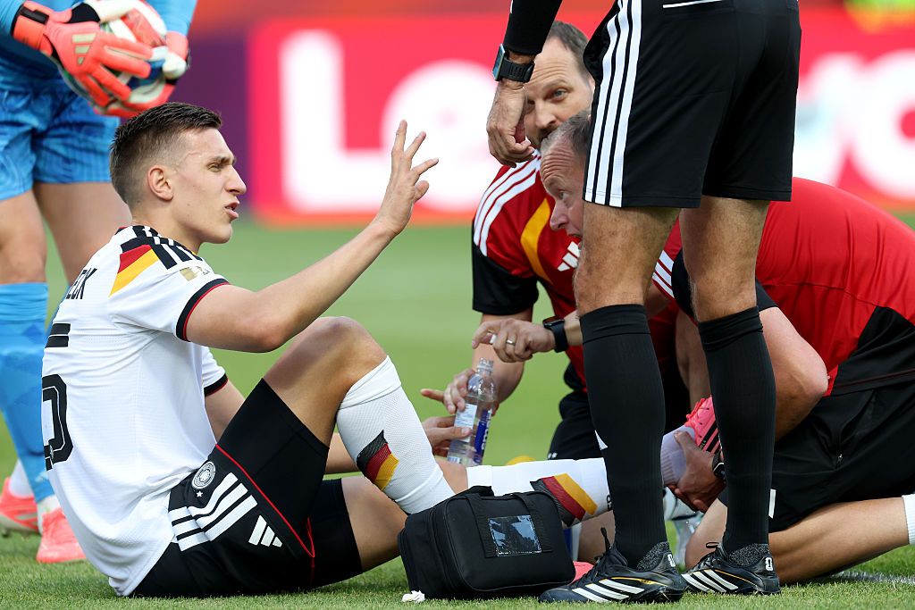 Nico Schlotterbeck zerwie więzadło i opuszcza mistrzostwa na do dwóch miesięcy