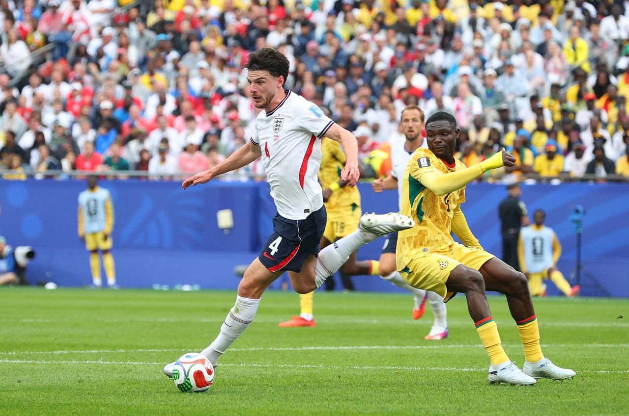 England Draw 0-0 with Ghana; Rice and James Doubts After Health Concerns