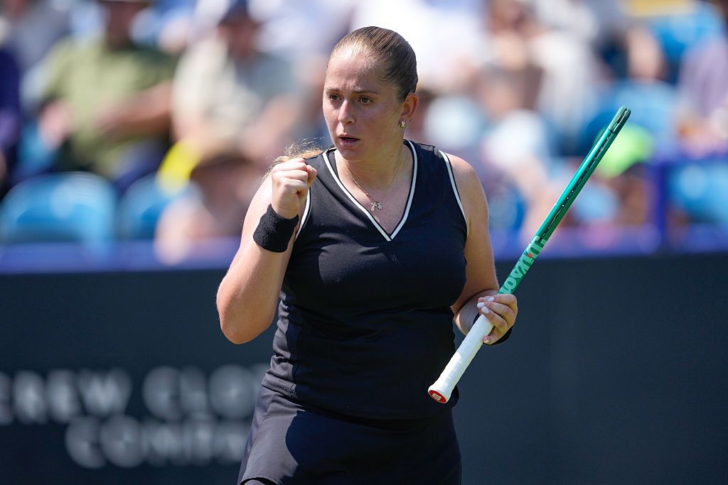 Ostapenko w półfinale w Eastbourne po wygranej 6:0 w secie