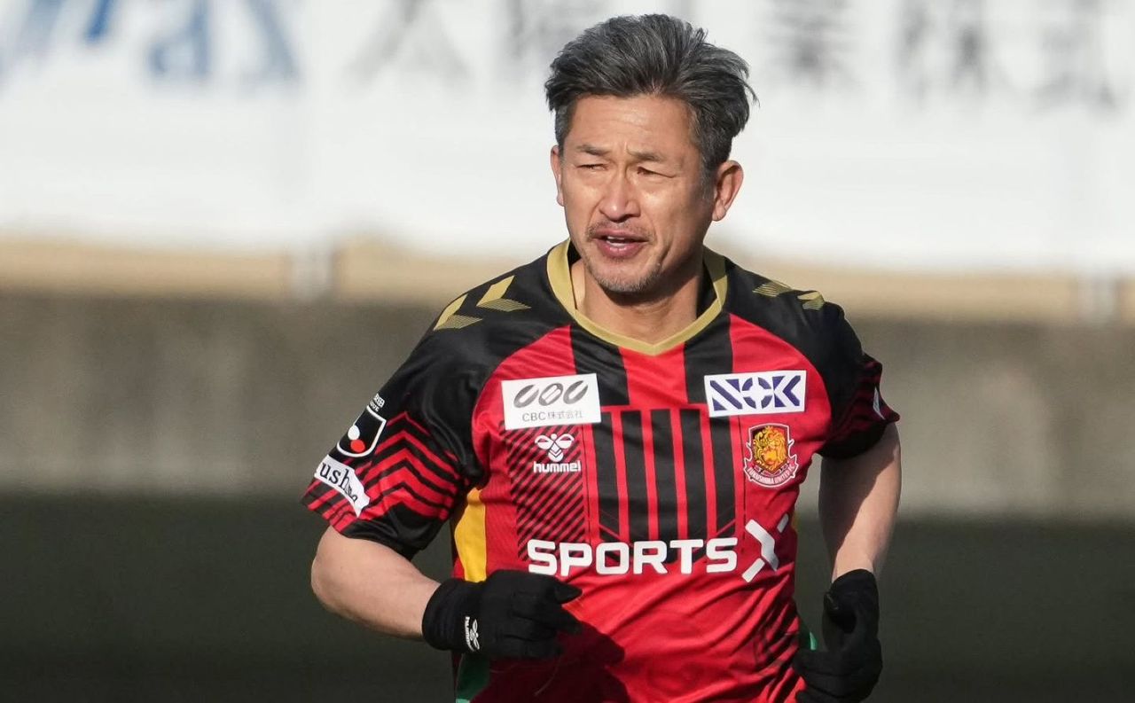 59‑letni 'King Kazu' przedłuża wypożyczenie – 42. sezon w Fukushima United