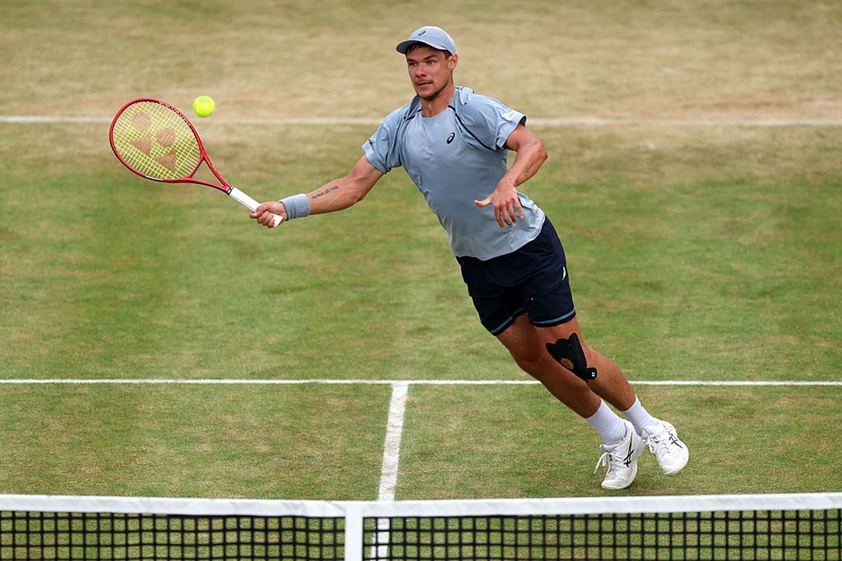 Kamil Majchrzak – Alejandro Tabilo w Wimbledonie: typy i kursy. Kto faworytem?