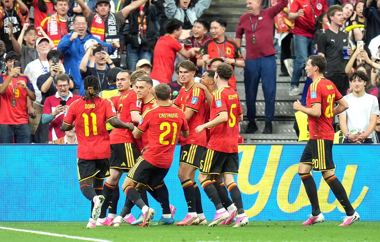 Belgia awansowała z grupy po wygranej 5:1 z Nową Zelandią na MŚ